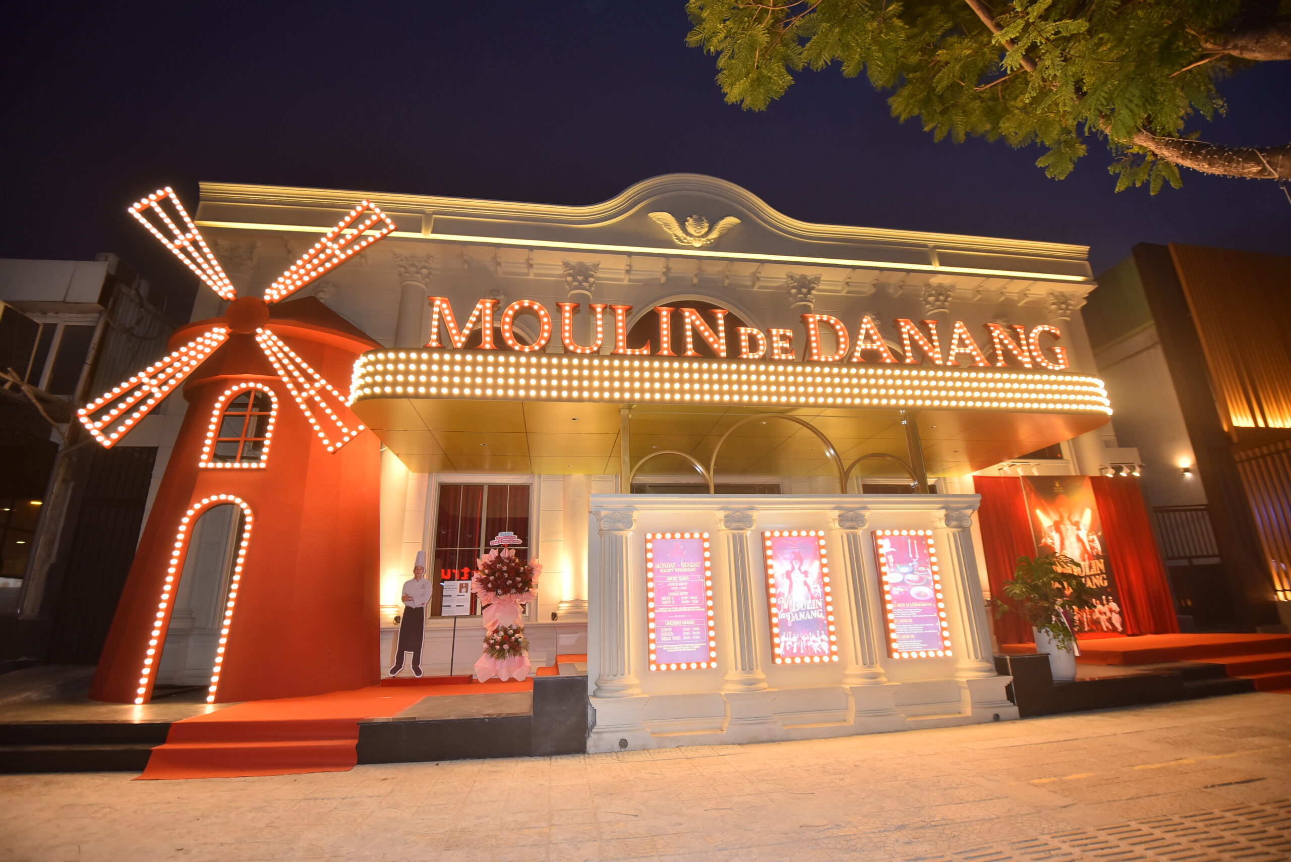 Moulin de Danang fine dining and live entertainment venue in Da Nang at night